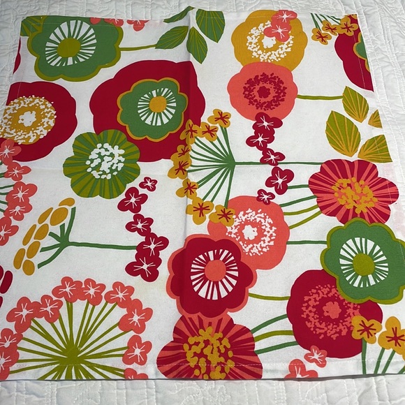 Four colourful one hundred per cent heavy cotton napkins - Picture 3 of 7